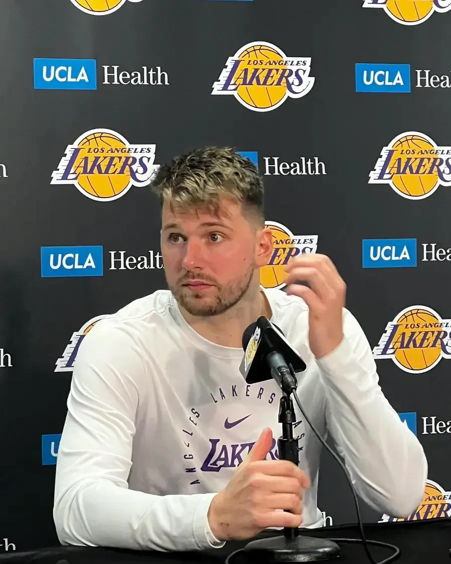  东契奇迎来十二赛季高光表现，老鹰球迷沸腾！-开云娱乐官网